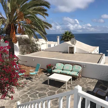 Seaviews And Flowers San Agustin (Gran Canaria)