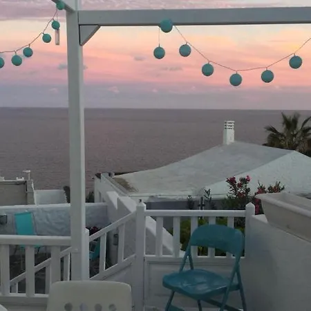 Seaviews And Flowers Apartment *